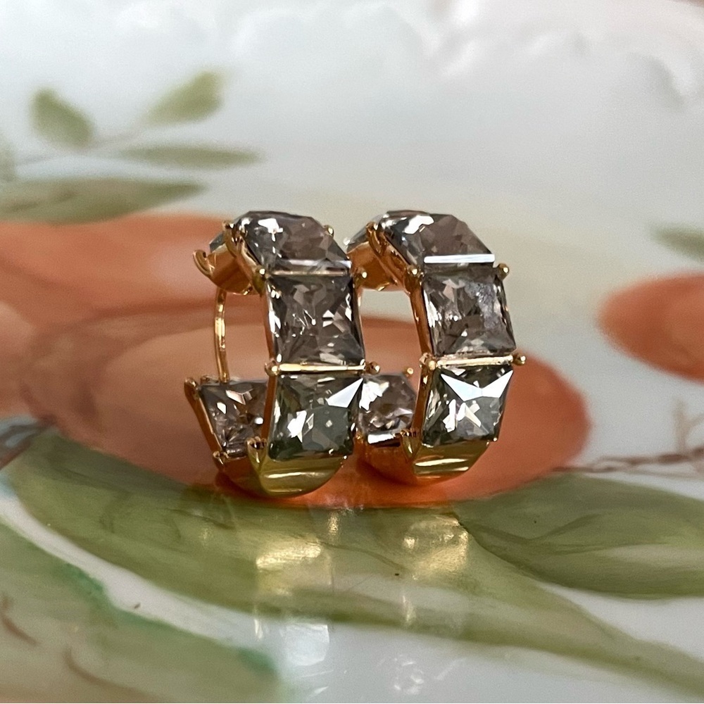 ✨Anthropologie Cecilia Earrings - Picture 6 of 8